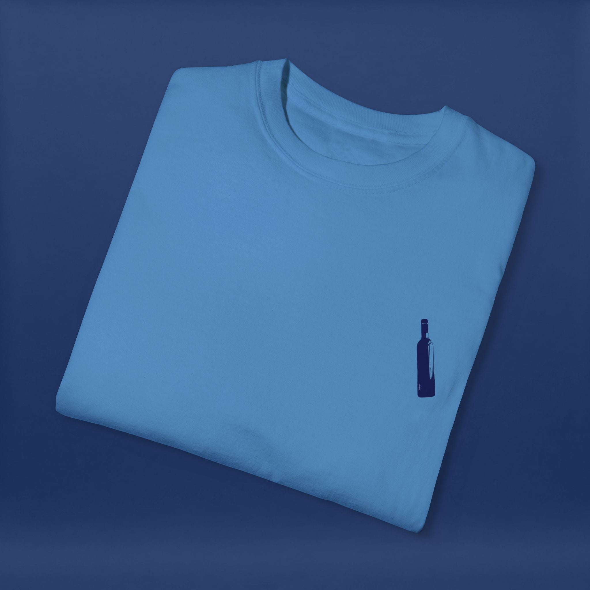 Minimalist Blue Liquor Bottle T-Shirt - Summer Short Sleeve Graphic Tee for Men & Women（Vibrant Colors ）