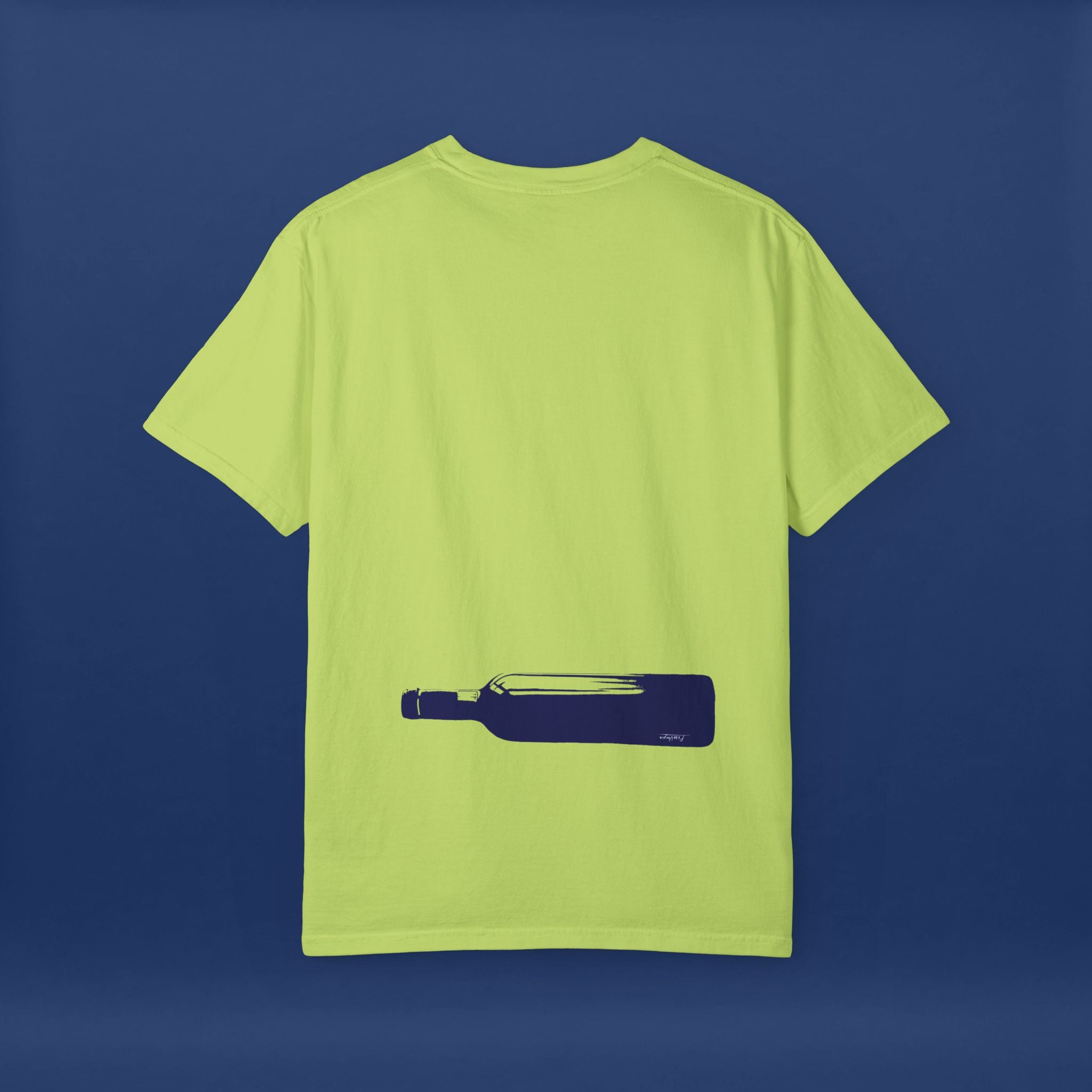 Minimalist Blue Liquor Bottle T-Shirt - Summer Short Sleeve Graphic Tee for Men & Women（Vibrant Colors ）