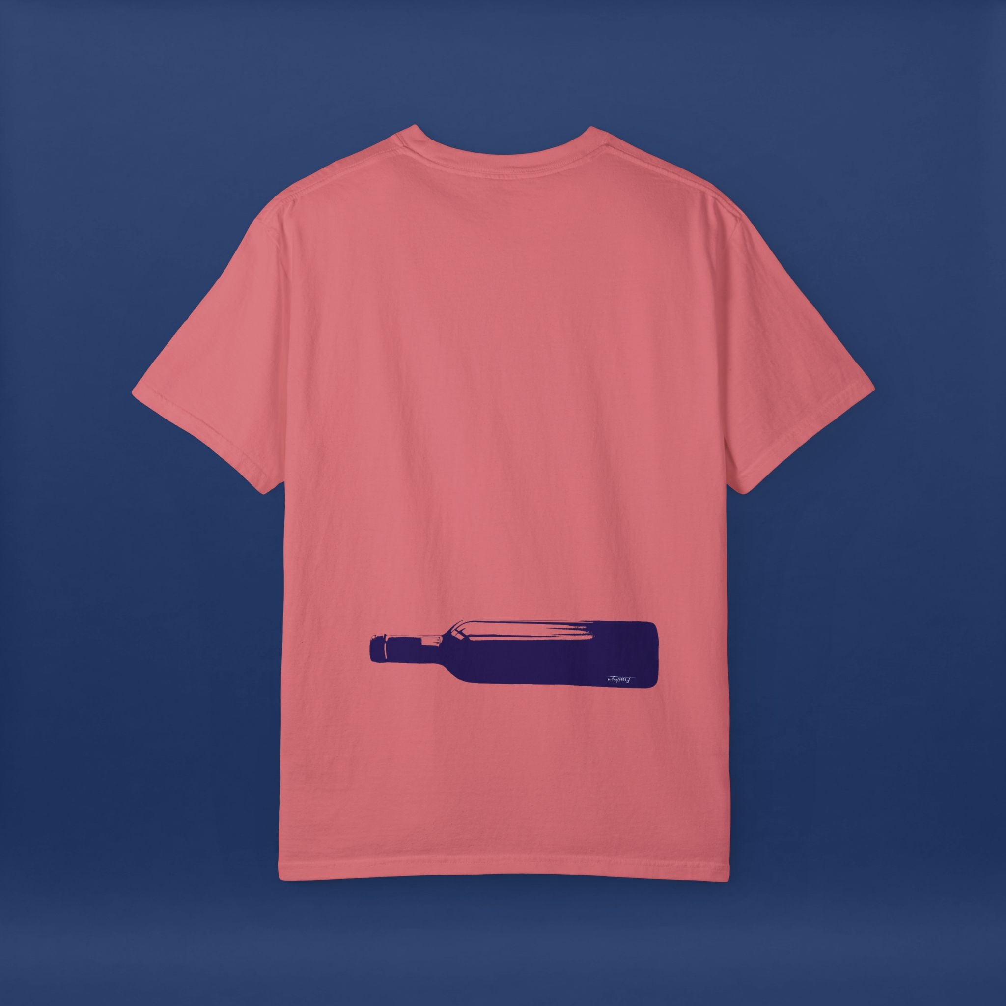 Minimalist Blue Liquor Bottle T-Shirt - Summer Short Sleeve Graphic Tee for Men & Women（Vibrant Colors ）