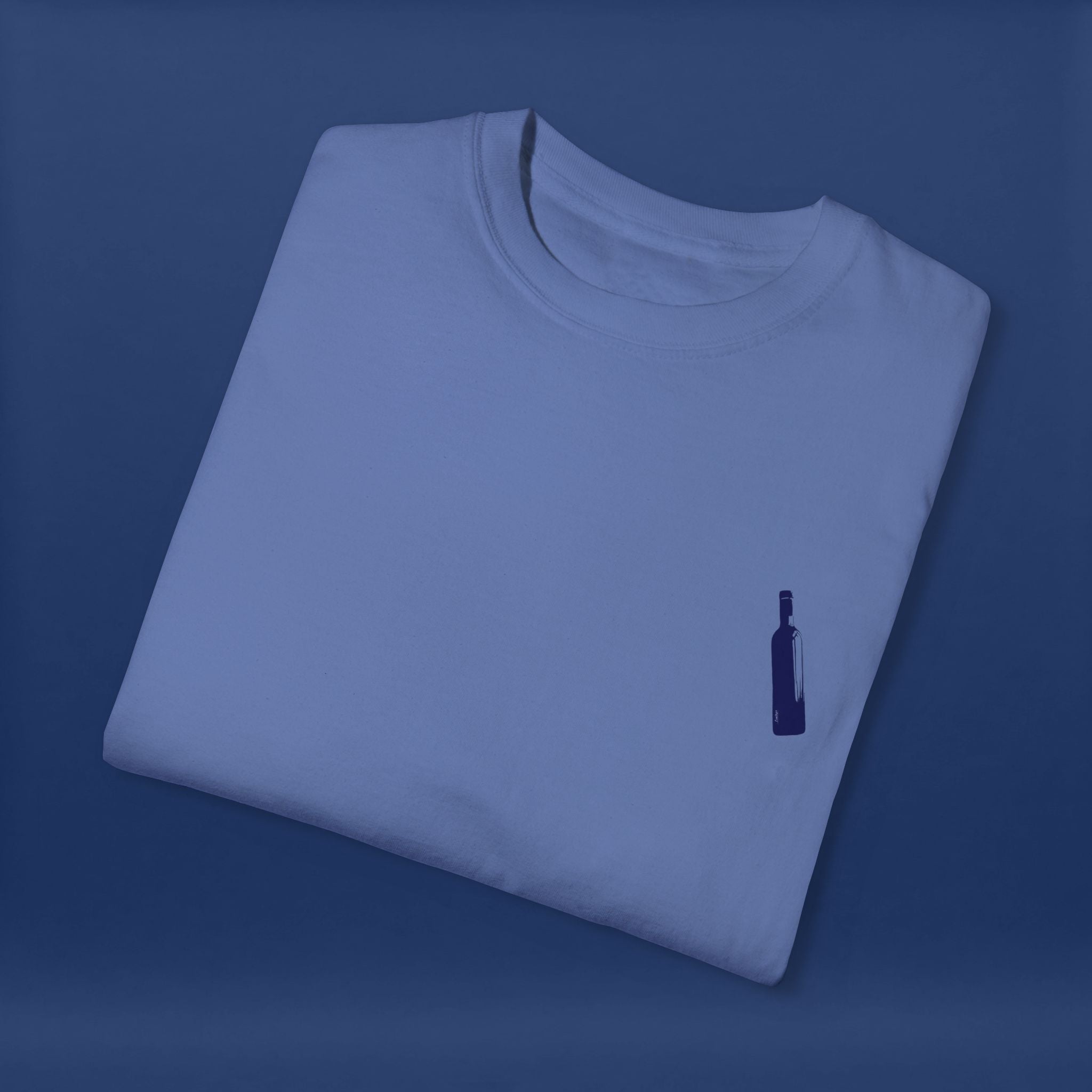 Minimalist Blue Liquor Bottle T-Shirt - Summer Short Sleeve Graphic Tee for Men & Women（Vibrant Colors ）