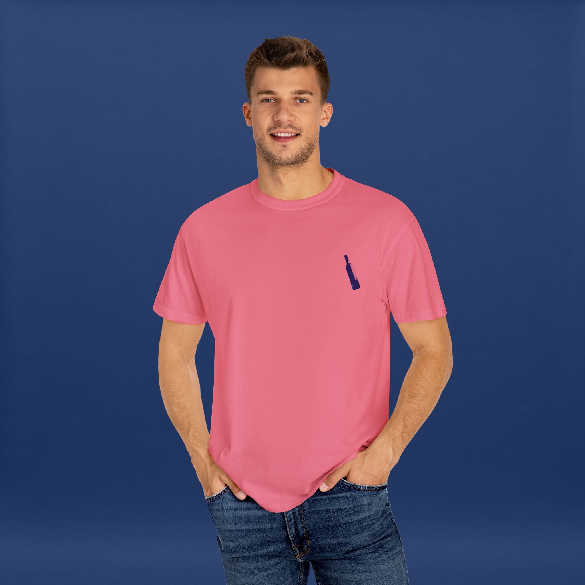 Minimalist Blue Liquor Bottle T-Shirt - Summer Short Sleeve Graphic Tee for Men & Women（Vibrant Colors ）