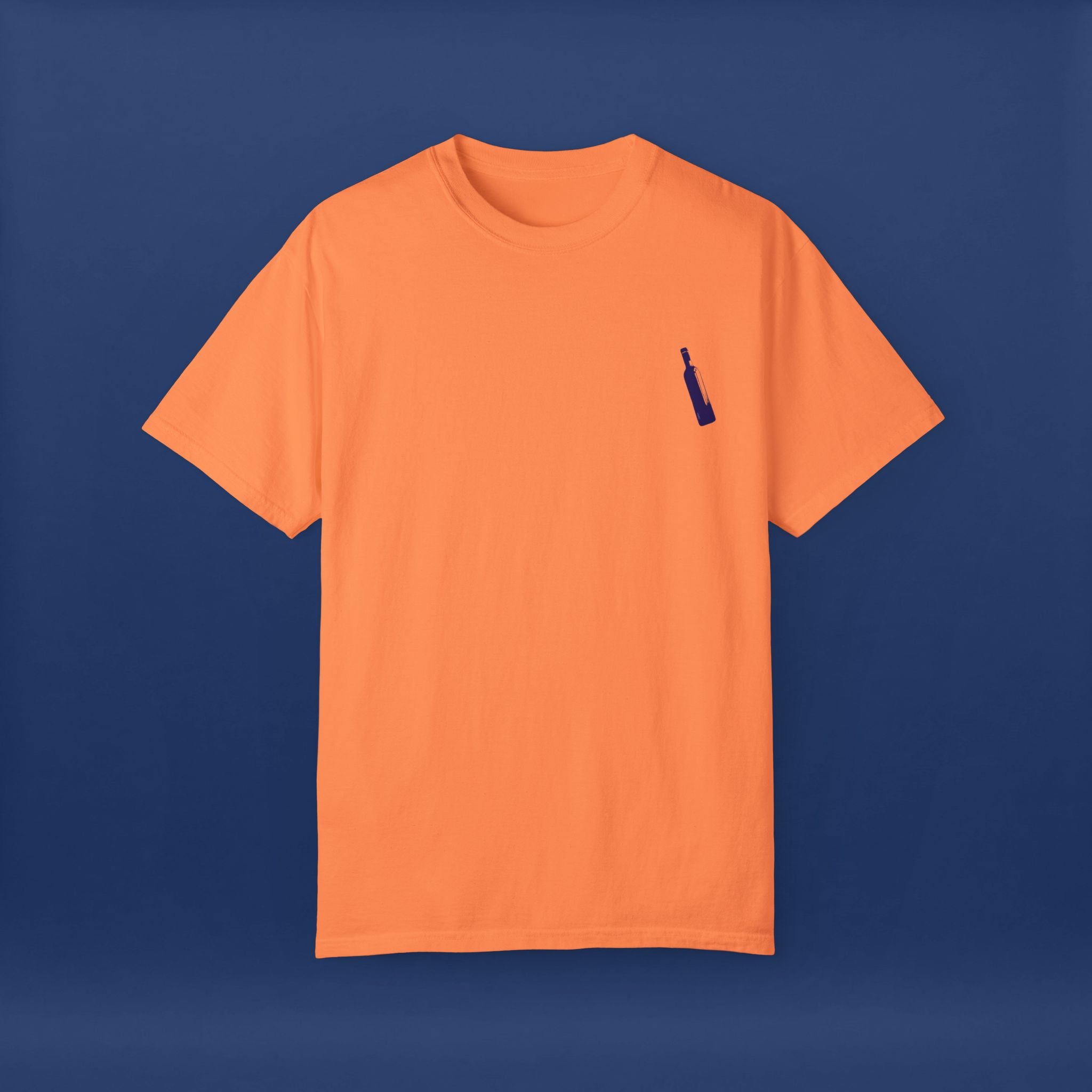 Minimalist Blue Liquor Bottle T-Shirt - Summer Short Sleeve Graphic Tee for Men & Women（Vibrant Colors ）