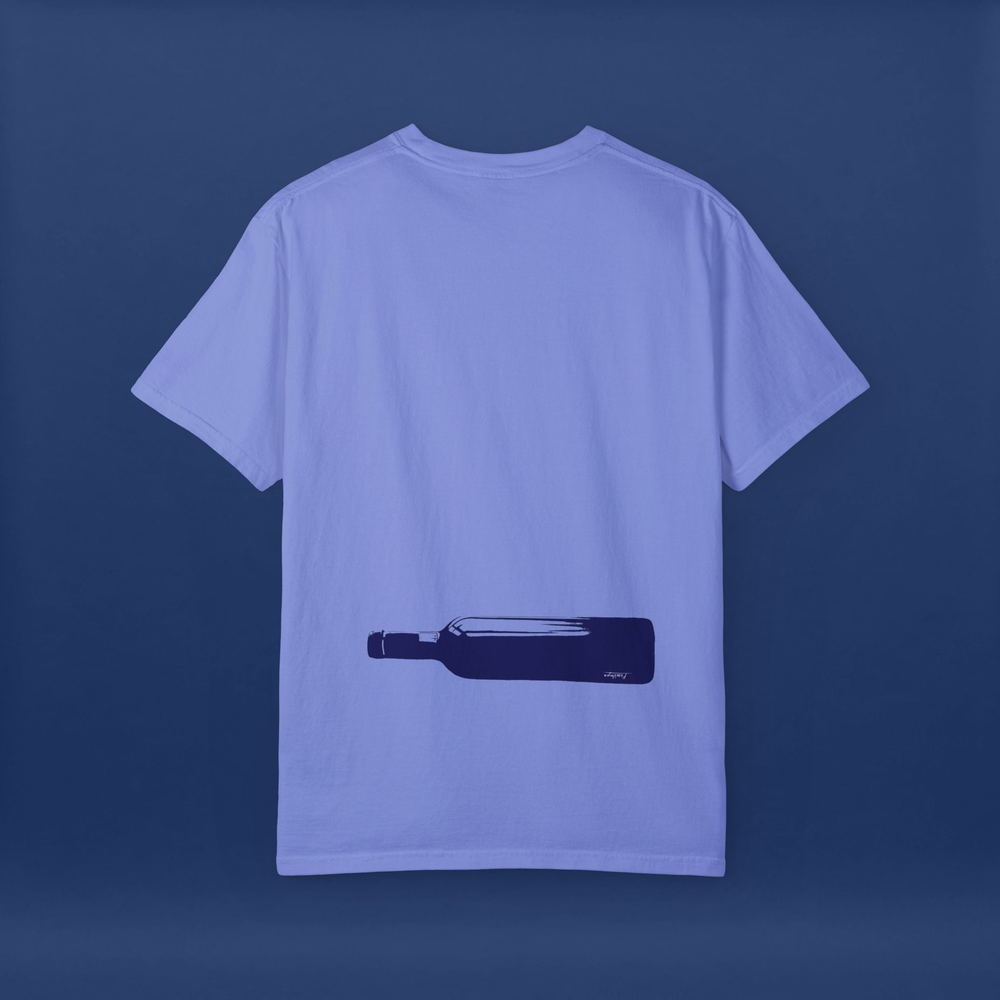 Minimalist Blue Liquor Bottle T-Shirt - Summer Short Sleeve Graphic Tee for Men & Women（Vibrant Colors ）