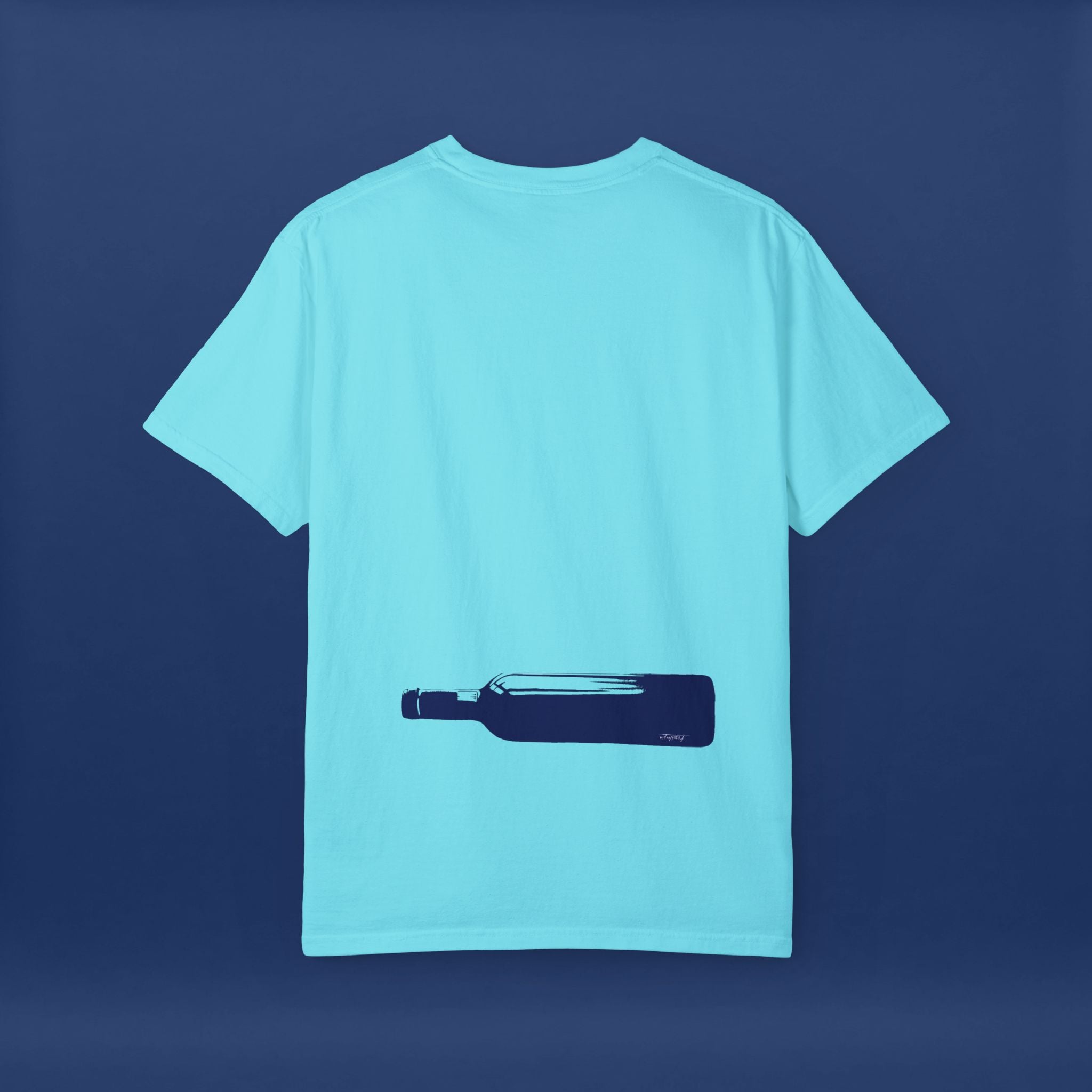 Minimalist Blue Liquor Bottle T-Shirt - Summer Short Sleeve Graphic Tee for Men & Women（Vibrant Colors ）