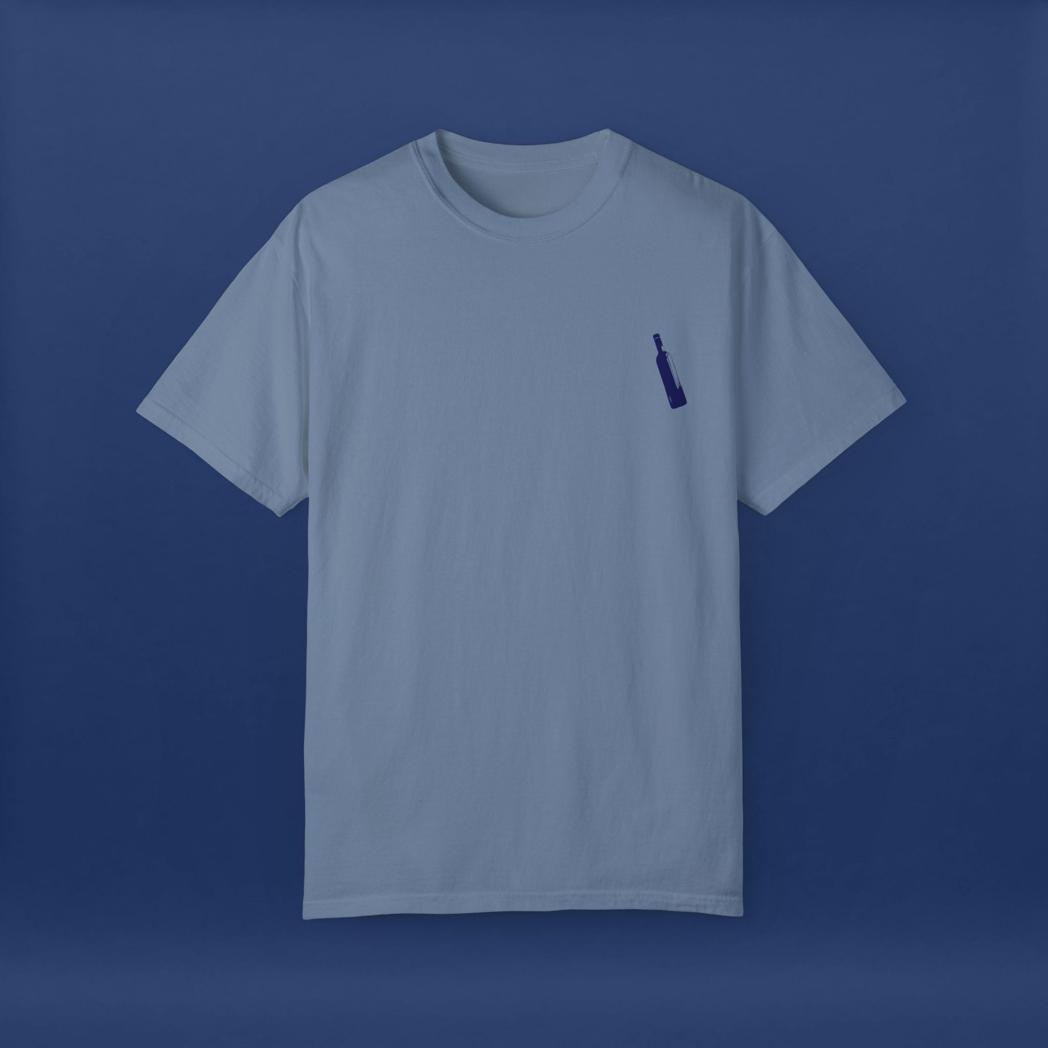 Minimalist Blue Liquor Bottle T-Shirt - Summer Short Sleeve Graphic Tee for Men & Women（Vibrant Colors ）