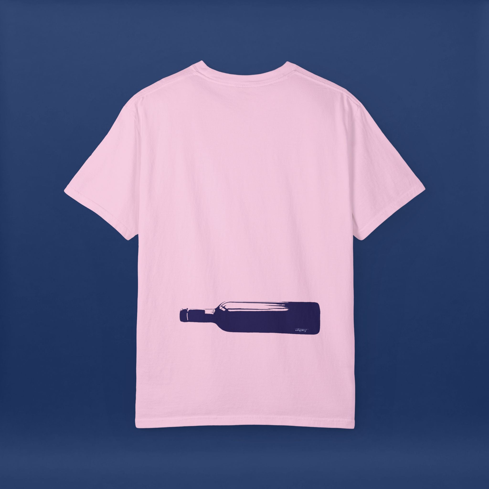 Minimalist Blue Liquor Bottle T-Shirt - Summer Short Sleeve Graphic Tee for Men & Women（Vibrant Colors ）